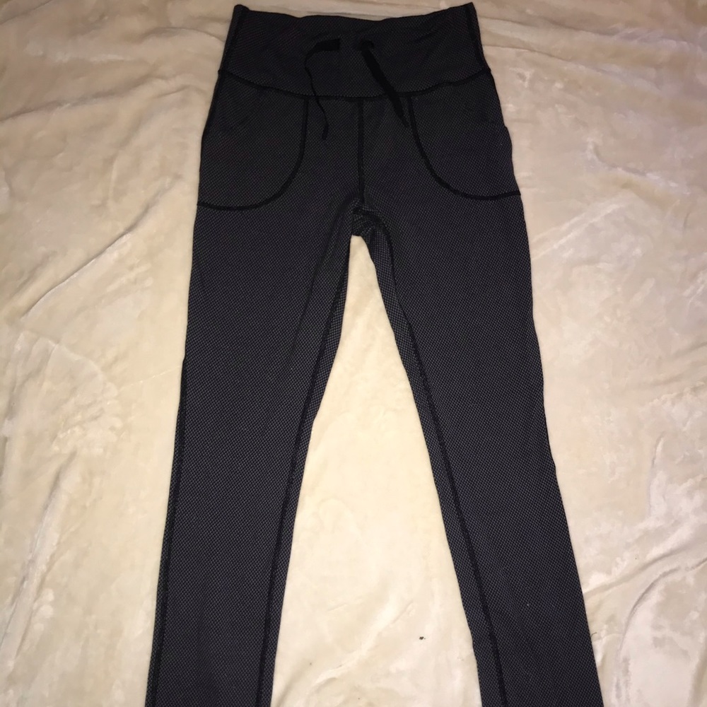 LuluLemon Grey Yoga Pants Size 4